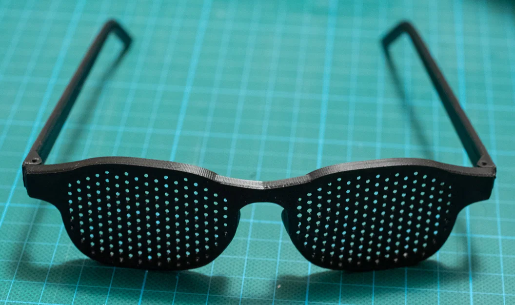 Kính tập mắt - Kính lỗ (pinhole glasses) - Image 2