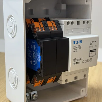 Đế gắn DIN Rail cho Shelly 1 Gen 4 hỗ trợ đầu nối Wago 221