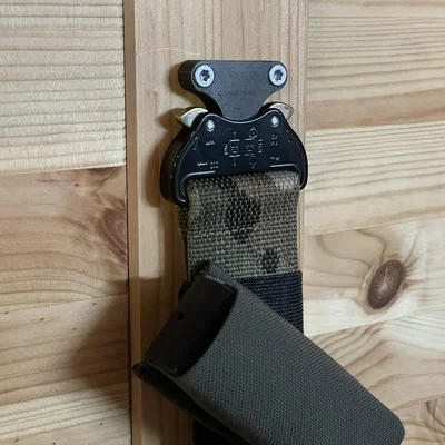 Móc treo khóa Cobra Buckle