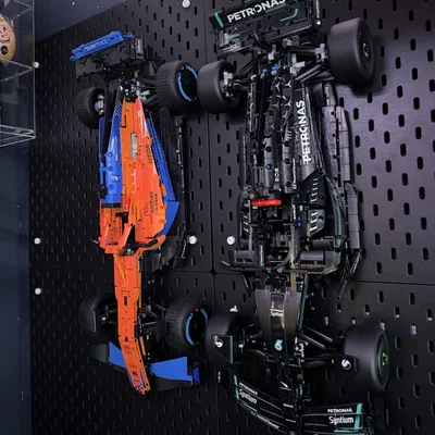 Giá treo tường Skadis cho Lego F1 Mercedes (42171) & McLaren (42141)