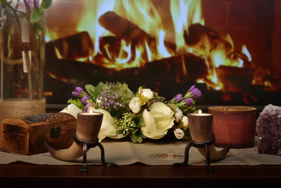 Đế nến trang trí hình sừng Skyrim - Image 2