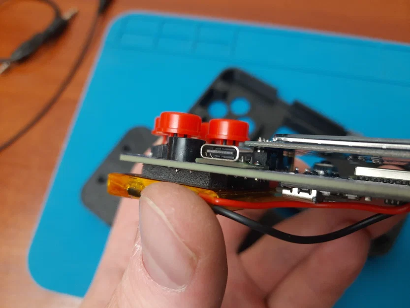 Vỏ bảo vệ tối giản (Low profile case) cho bảng mạch Lilka - Image 5