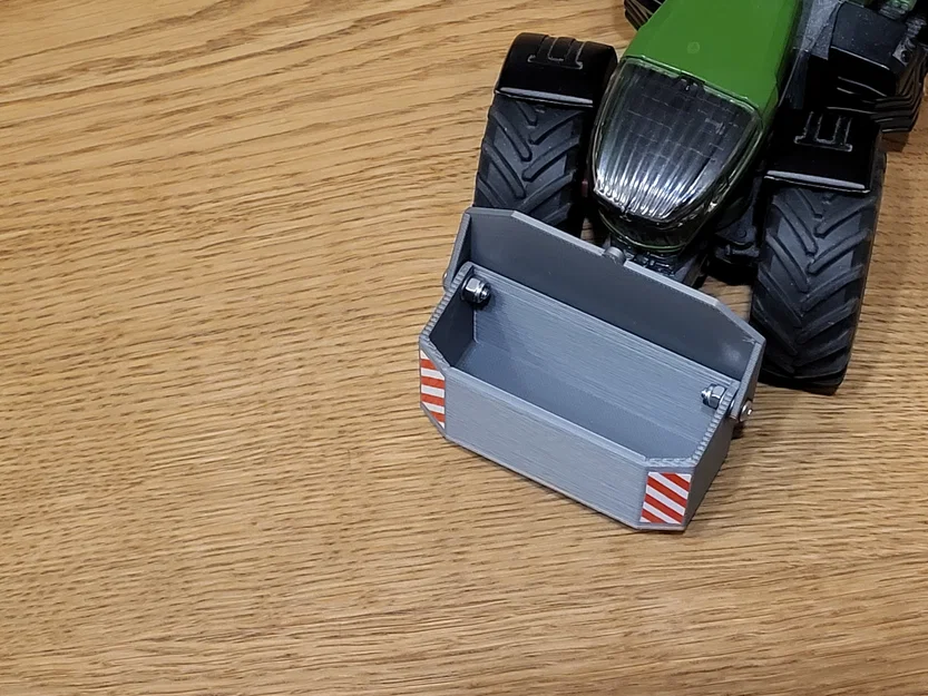 Thùng chứa đồ gắn trước máy cày đồ chơi Siku - Image 2