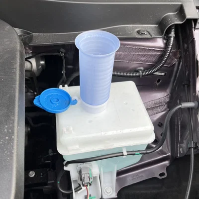 Phễu châm nước rửa kính cho Leapmotor B10