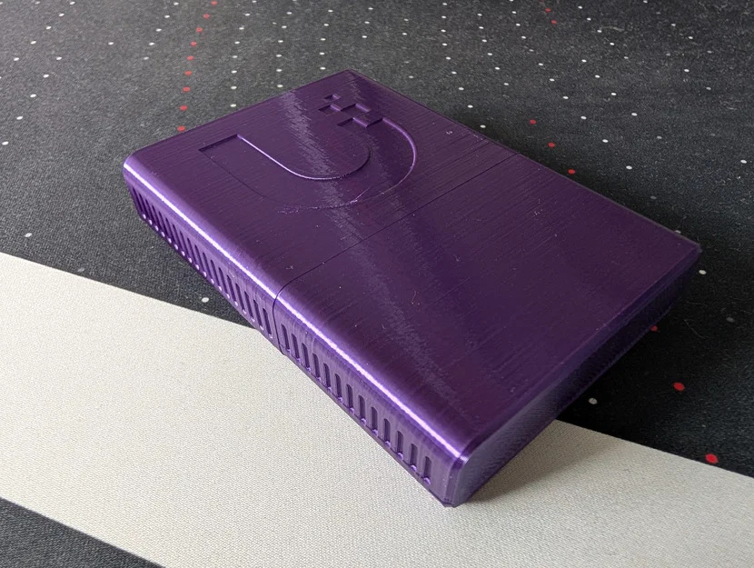 Ốp trượt bảo vệ cho Unifi Travel Router (UTR) - Image 1