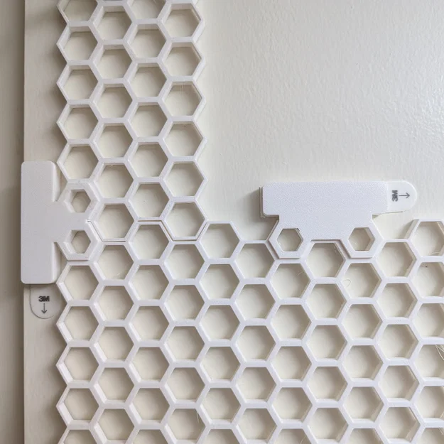 Ngàm gắn HSW (Honeycomb Storage Wall) dùng miếng dán Command (hỗ trợ tham số OpenSCAD) - Image 1