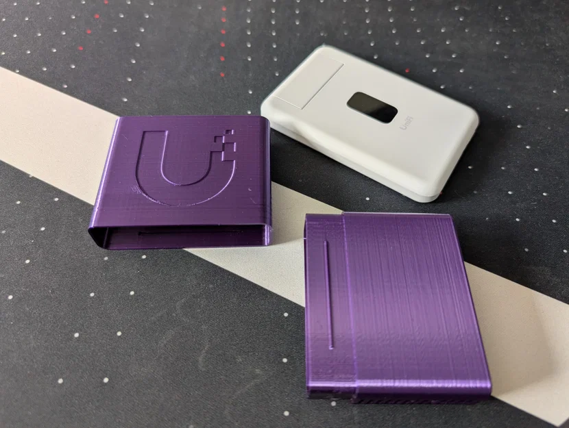 Ốp trượt bảo vệ cho Unifi Travel Router (UTR) - Image 3