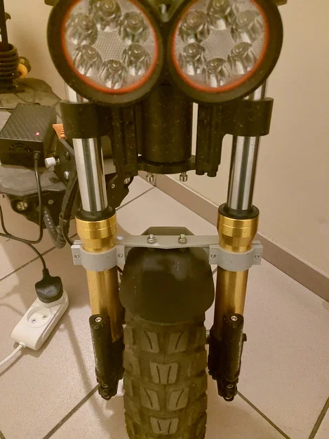 Ngàm gắn chắn bùn cho xe điện Kukirin M5 Pro (Mudguard Mount) - Image 1