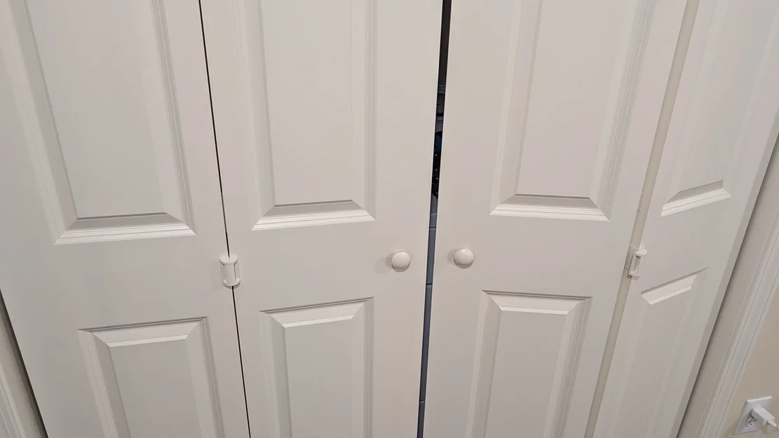 Tay nắm cho cửa xếp - Image 2