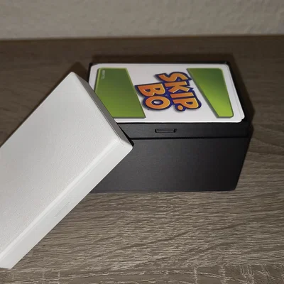 Hộp đựng bài UNO & Skip-Bo