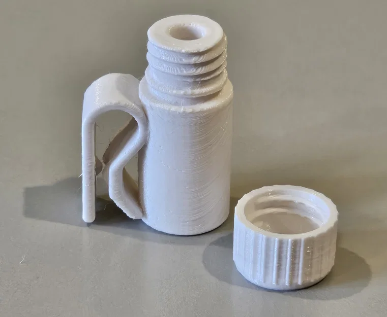 Chai mini đựng chất lỏng (có kẹp thắt lưng) - Image 1