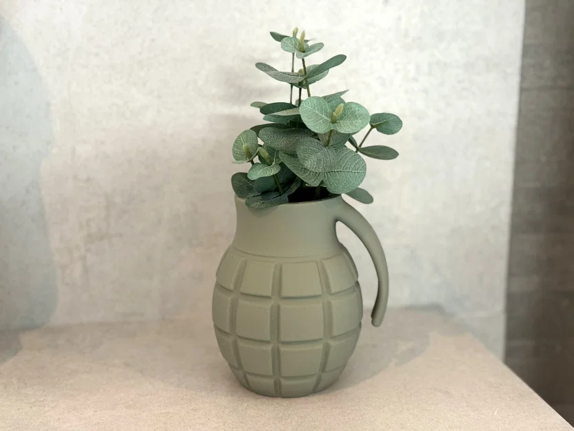 Chậu cây / Ống đựng bút hình lựu đạn - Image 1