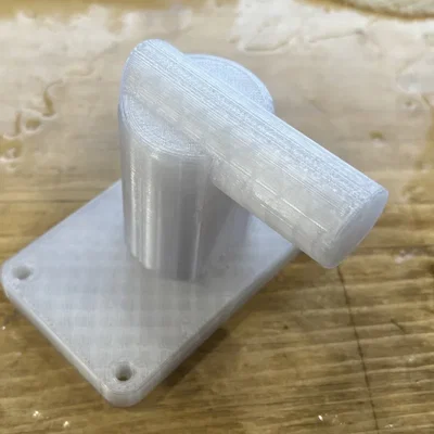 Giá treo tường cho thiết bị Ubiquiti UISP dạng gắn cột