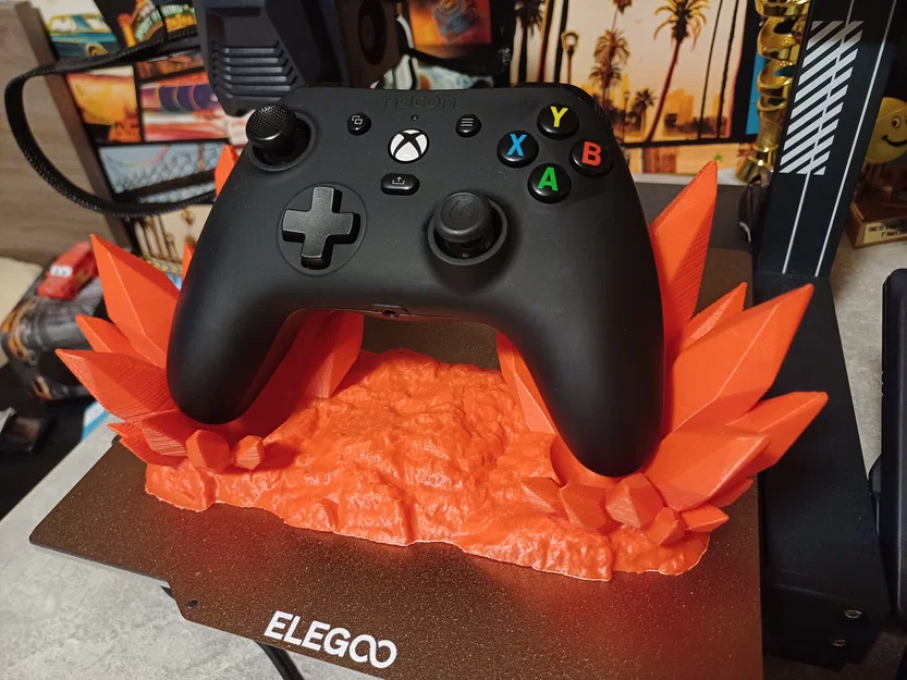 Giá đỡ tay cầm Xbox phong cách tinh thể độc đáo cho game thủ - Image 1