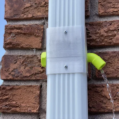 Bộ chia dòng nước mưa gắn máng xối cho thùng chứa