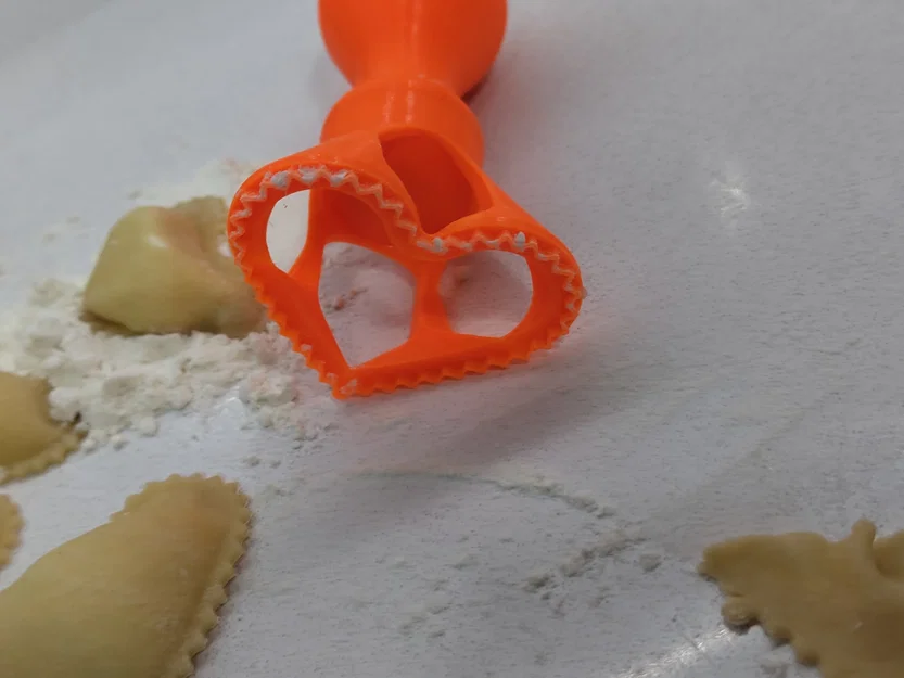 Khuôn cắt mì Ravioli hình trái tim dạng module cho ngày Valentine - Image 2