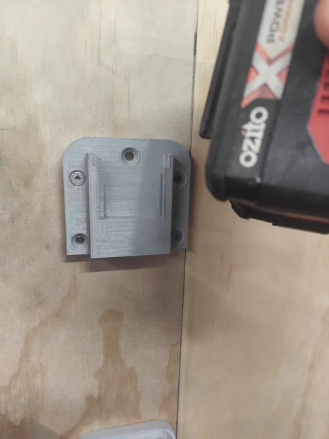 Giá treo dụng cụ và pin Ozito hoặc Einhell PXC - Image 2