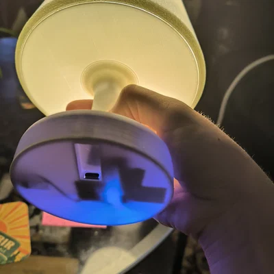 Đèn không dây (Wireless Lamp) dùng pin sạc