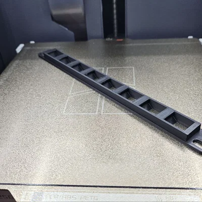 Patch-panel 8 cổng 1/2U chuẩn 10-inch