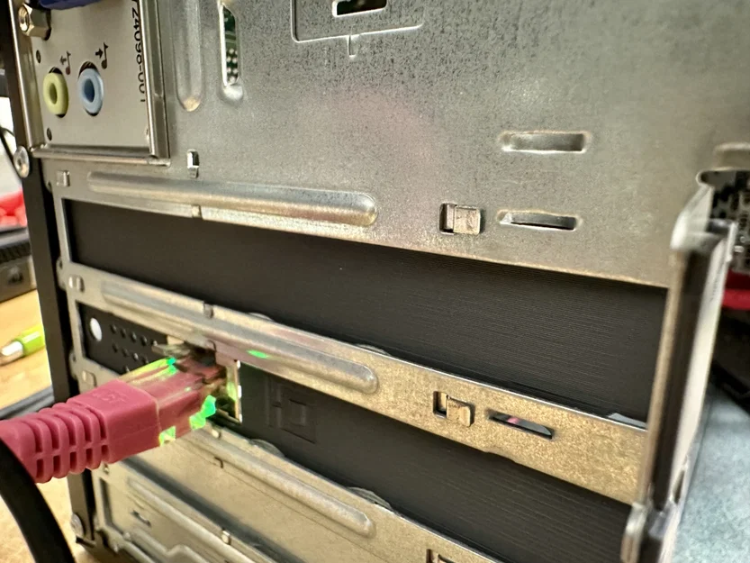 Nắp đậy khe cắm PCI cho vỏ máy tính (PC Case PCI Slot Cover) - Image 5