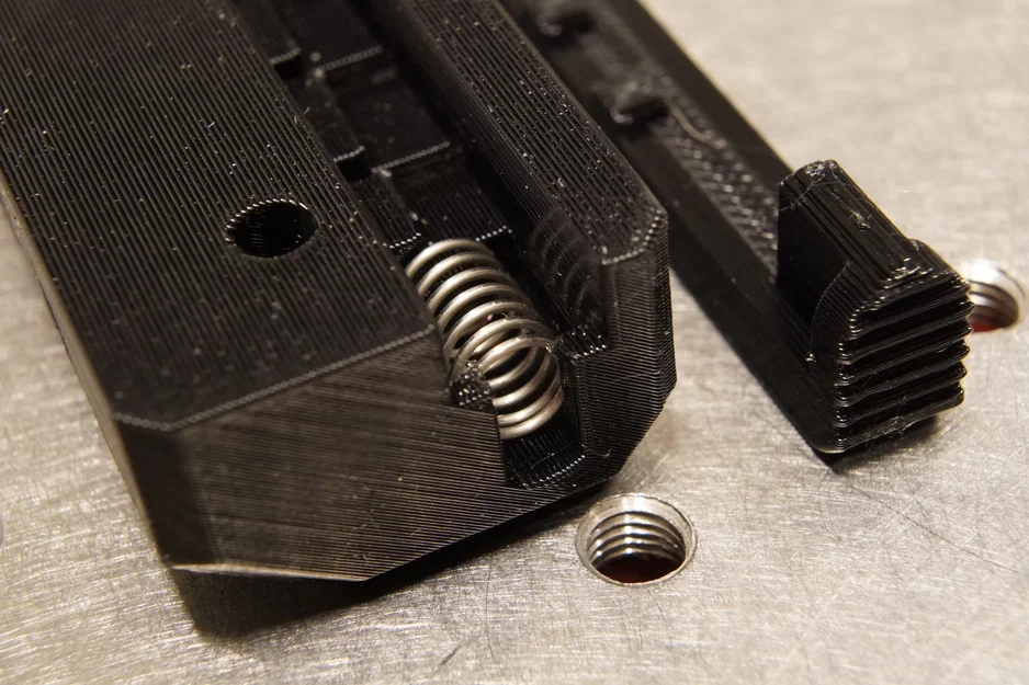 Giá đỡ lưỡi cưa lọng có khóa (Locking jigsaw blade holder) - Image 3