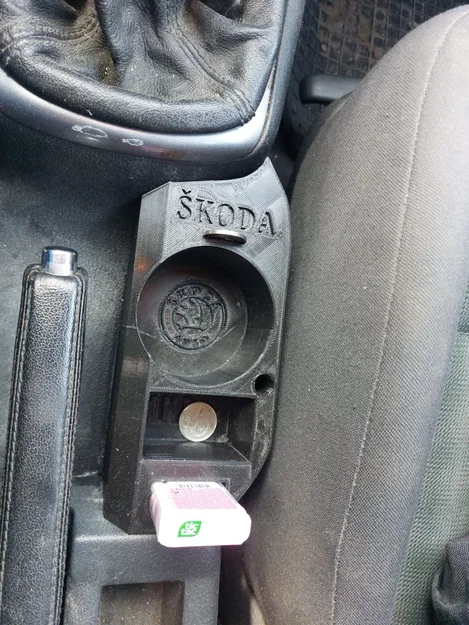 Khay để cốc và đồ tiện ích tùy chỉnh cho Skoda Octavia 1 - Image 2