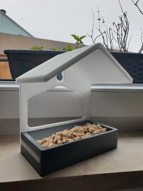 Khay cho chim ăn gắn cửa sổ với khay trượt tiện lợi - Image 4