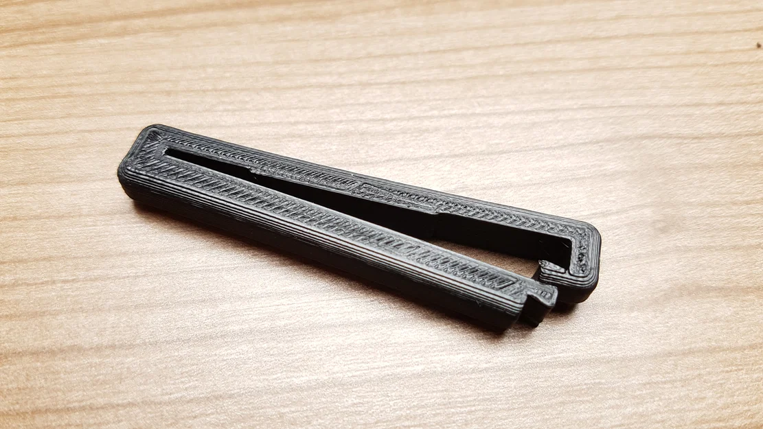 Kẹp giữ chốt dây an toàn (Seatbelt Plug raise Clip) - Image 4