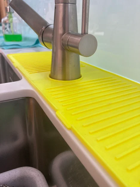 Tấm lót chống văng nước bồn rửa chén (Kitchen Sink Splash Pad) - Image 2