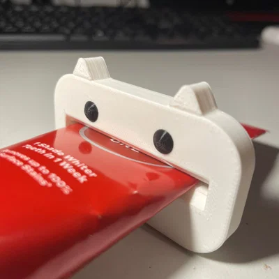 Dụng cụ nặn kem đánh răng xinh xắn (Cute Toothpaste Squeezer)