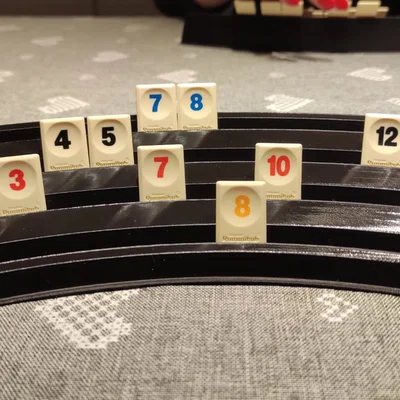 Giá đỡ quân bài Rummikub Travel xếp chồng