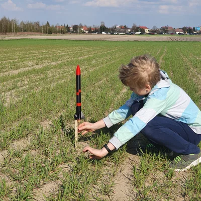 Mô hình tên lửa phóng được/vỏ tên lửa in chế độ spiral