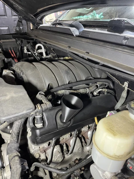 Phễu châm nhớt cho động cơ GM LS - Image 4