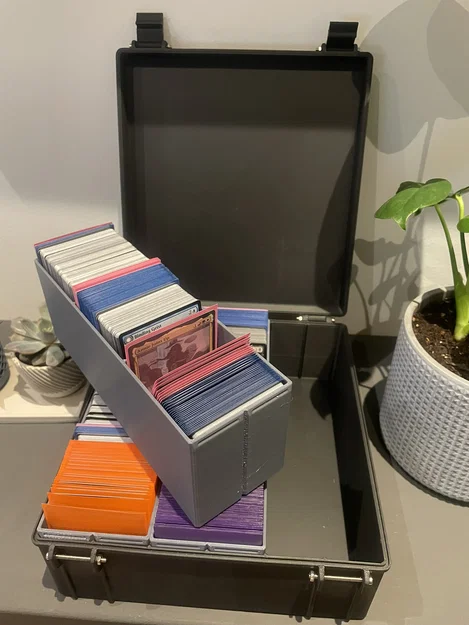 Hộp Đựng Bài Magic The Gathering Siêu Bền - Image 4