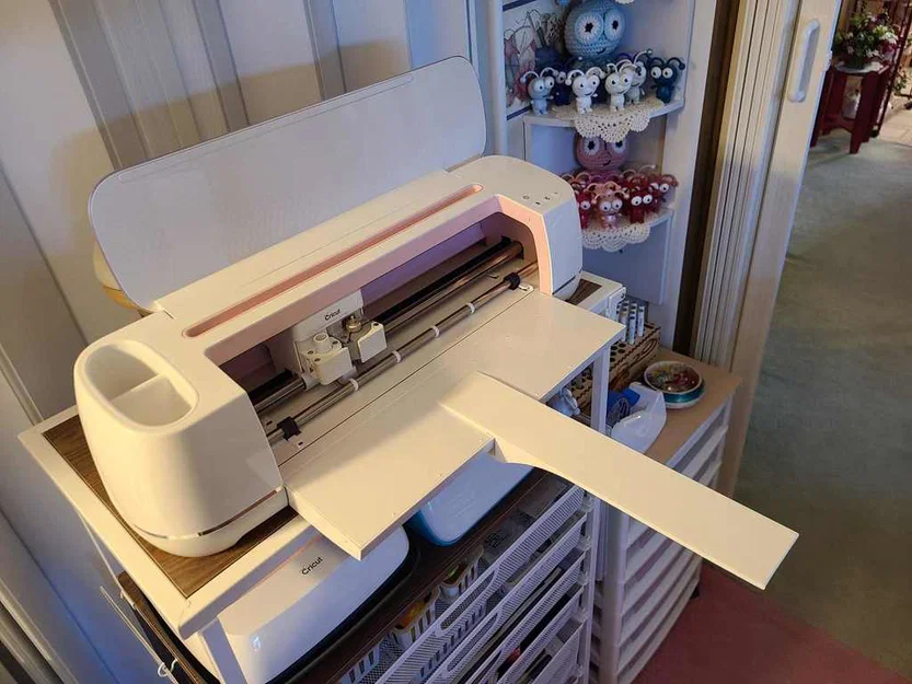 Giá đỡ tấm cắt 24 inch cho máy Cricut Maker (3D Printed) - Image 1
