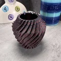 Bộ chậu cây trang trí Vortex Planters in 3D đẹp mắt - Thumbnail 2