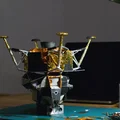 Mô hình Tàu đổ bộ mặt trăng Apollo (Apollo Lunar Module) tỉ lệ 1:32 - Thumbnail 5