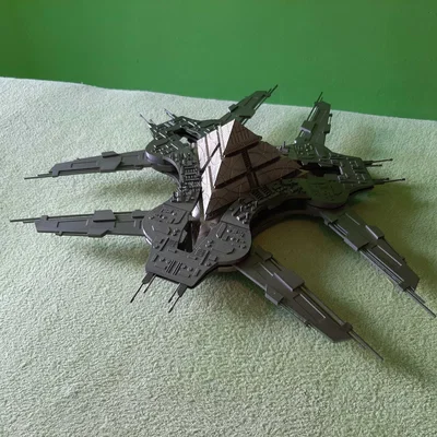 Mô hình tàu vũ trụ Mothership của Apophis