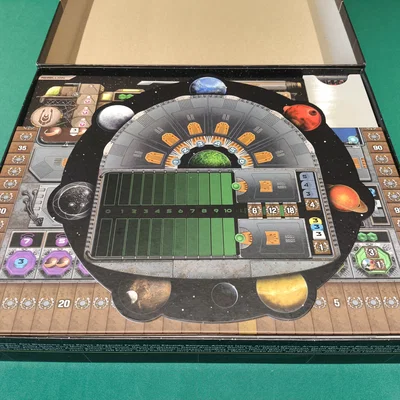 Bộ Gaia Project kèm bản mở rộng The Lost Fleet (remix cho các mảnh tile dày hơn)