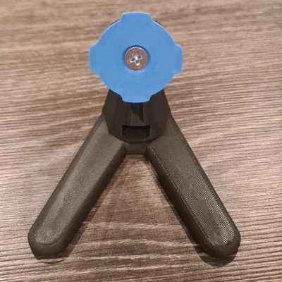 Giá đỡ điện thoại để bàn Quadlock