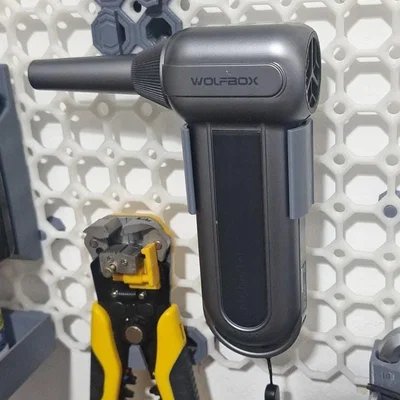 Giá treo máy thổi bụi Wolfbox MF100 cho hệ thống Multiboard