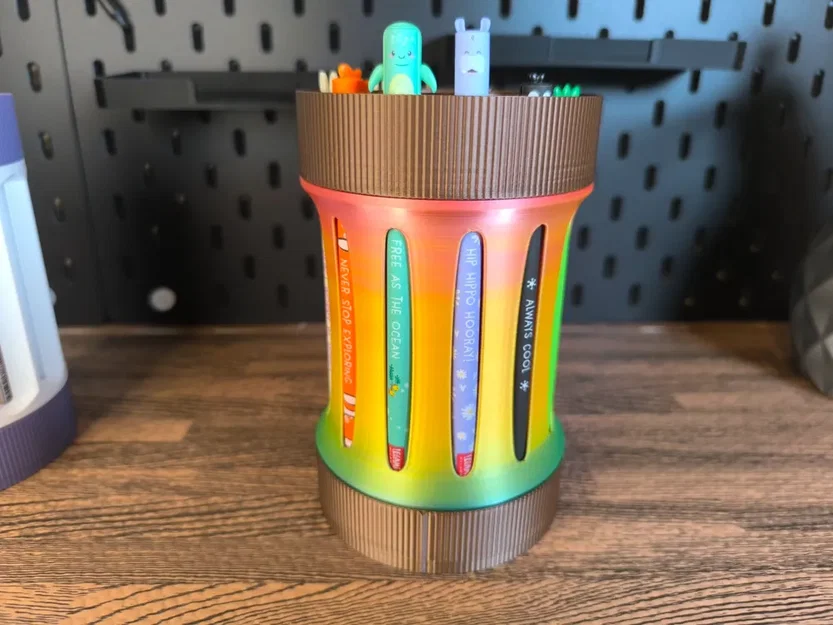 Legami Pen Carousel V2 - Khay Đựng Bút Xoay Thông Minh - Image 6
