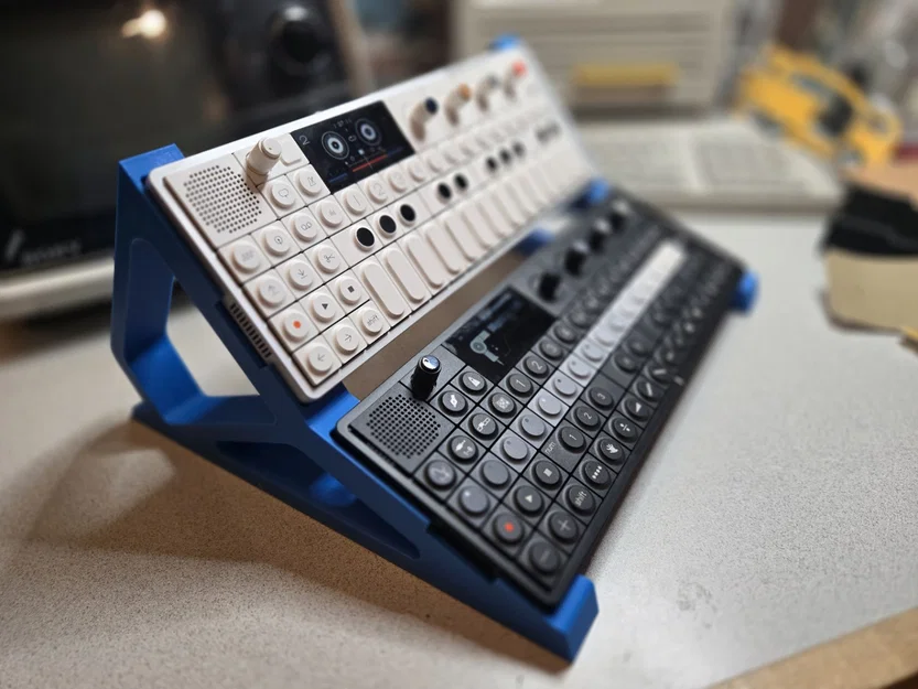 Giá đỡ đôi biểu diễn cho Teenage Engineering OP-1 Field và OP-XY - Image 2