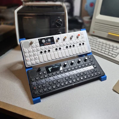 Giá đỡ đôi biểu diễn cho Teenage Engineering OP-1 Field và OP-XY