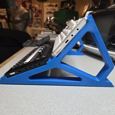 Giá đỡ đôi biểu diễn cho Teenage Engineering OP-1 Field và OP-XY