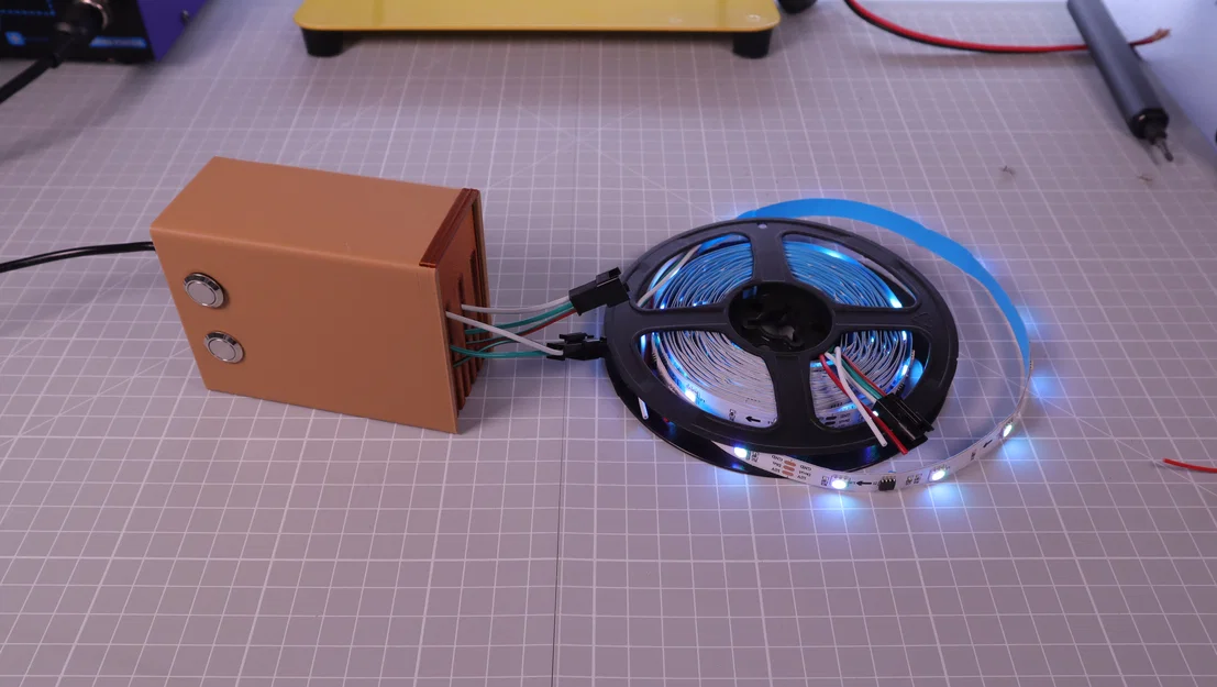 Vỏ bảo vệ bo mạch ESP32 kèm công tắc - Image 1