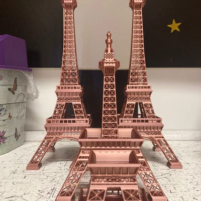Mô hình tháp Eiffel chia phần để in