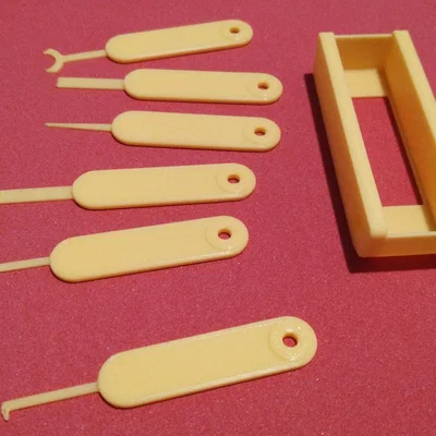 Dụng cụ vệ sinh cổng sạc đa năng kiểu Swiss Army