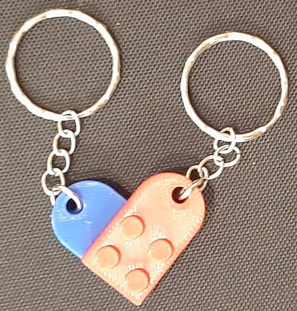 Móc khóa đôi hình trái tim ghép (Two Pieces A Heart) dễ thương - Image 1