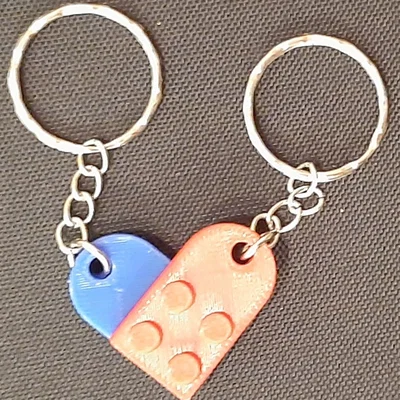 Móc khóa đôi hình trái tim ghép (Two Pieces A Heart) dễ thương